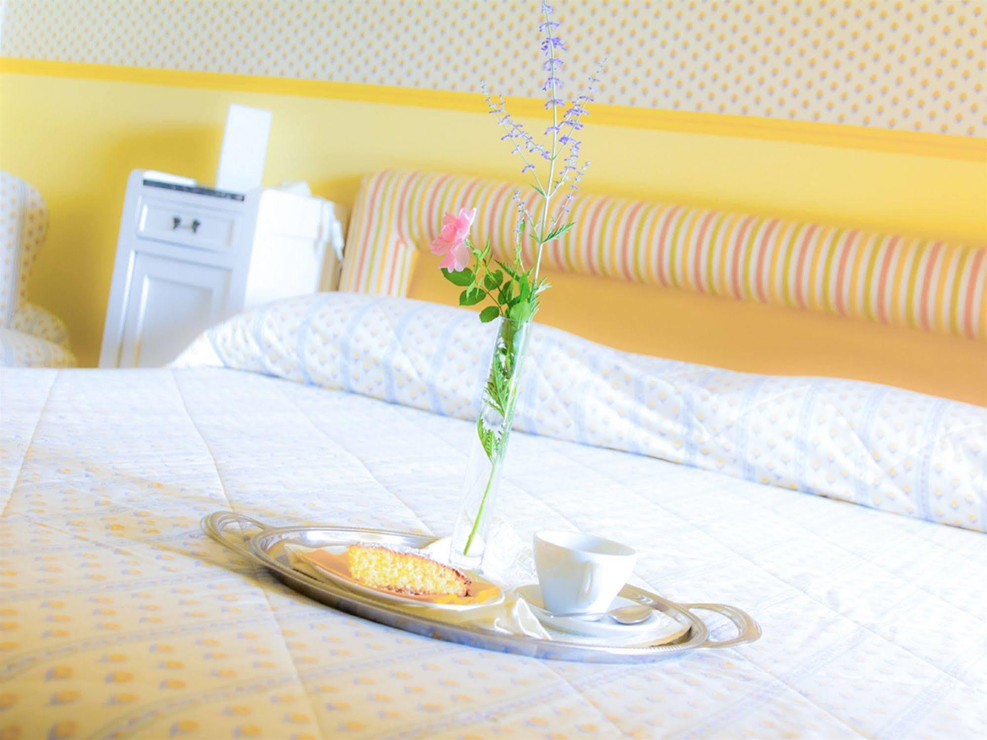 Colonne Hotel 4*